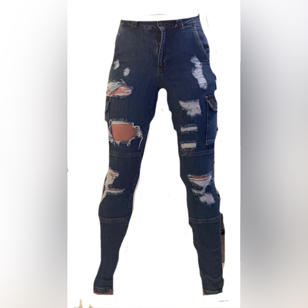 Fashion nova ripped skinny jeans